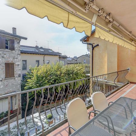 Prestige Apartment 西尔米奥奈 外观 照片