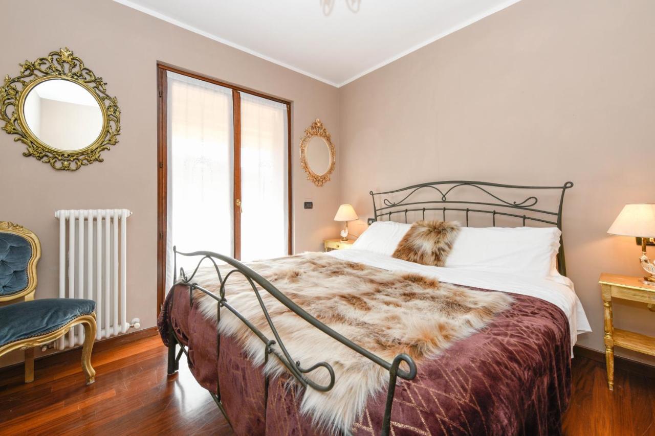 Prestige Apartment 西尔米奥奈 外观 照片