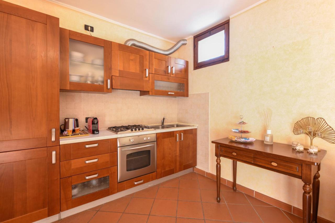 Prestige Apartment 西尔米奥奈 外观 照片